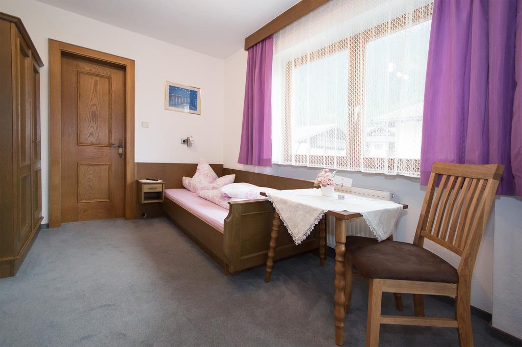 Haus Alpengruss Ξενοδοχείο Ζόλντεν Δωμάτιο φωτογραφία